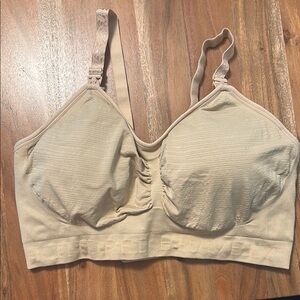 Kindred Bravely Nude Sublime hands-free pumping & Nursing bra